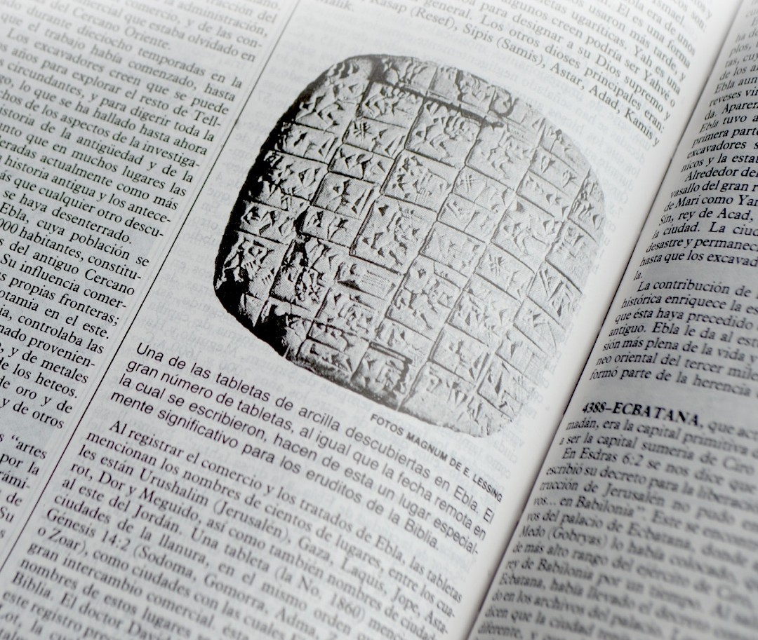 Biblia de Referencia Thompson, Tamaño personal, Dos tonos, Palabras de Jesús en Rojo - Imagen 5